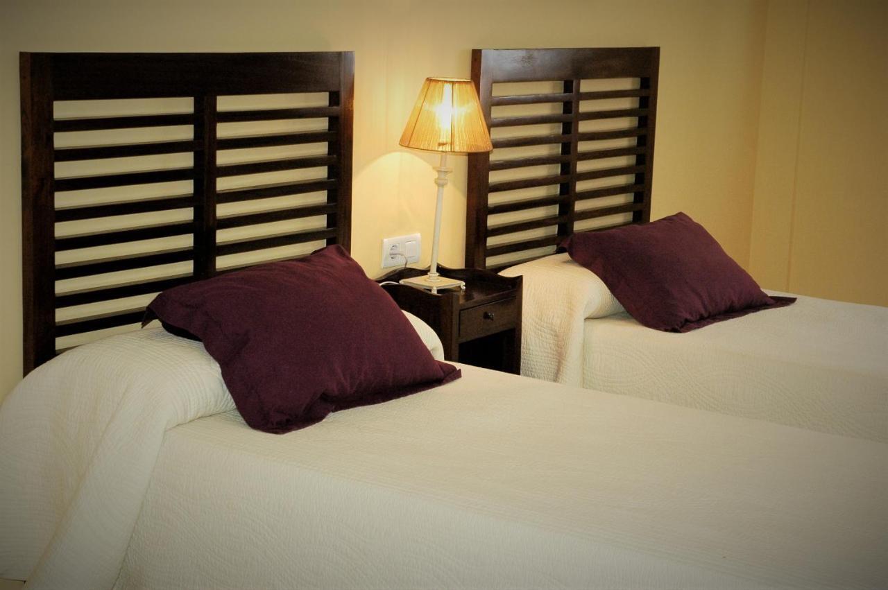 Apartamentos Sancho IV Cortegana Extérieur photo